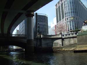 ���{���O�z